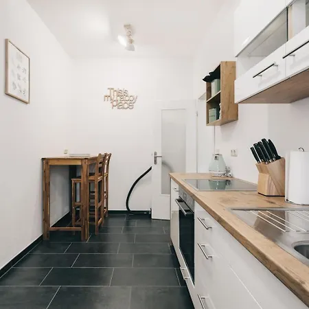 Apartmenthaus Daire *